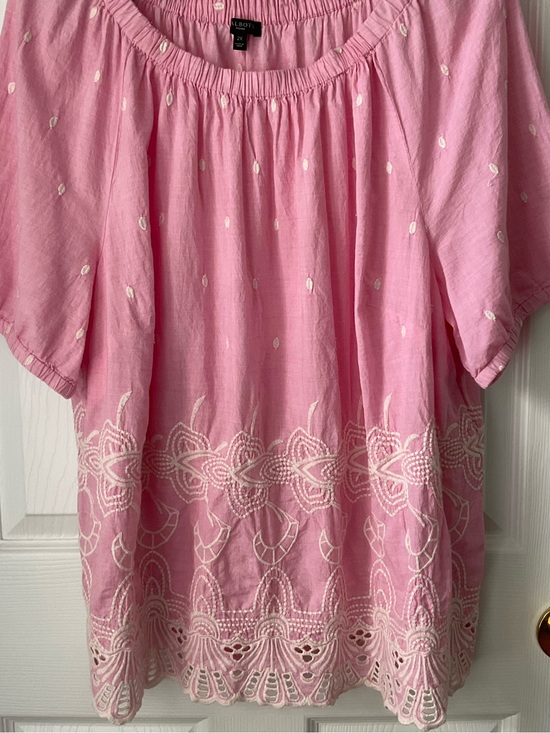 Talbots Tops - Talbots Pink Eyelet Appliqué Top Size 2X Like New